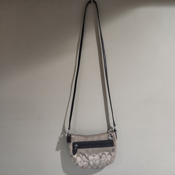 Coach Women's Vintage Canvas and Leather Handbag Minimalist Monogram Coach Bag - Picture 1 of 4
